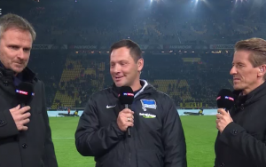 Borussia Dortmund - Hertha BSC Berlin: Pal Dardai grinst über die rote Karte von Mor
