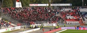 Karlsruher SC - 1. FC Nürnberg: Der Fanblock des 1. FCN